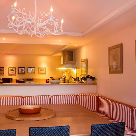 Villa Saint-julien Sleeps 14 Pool Wifi